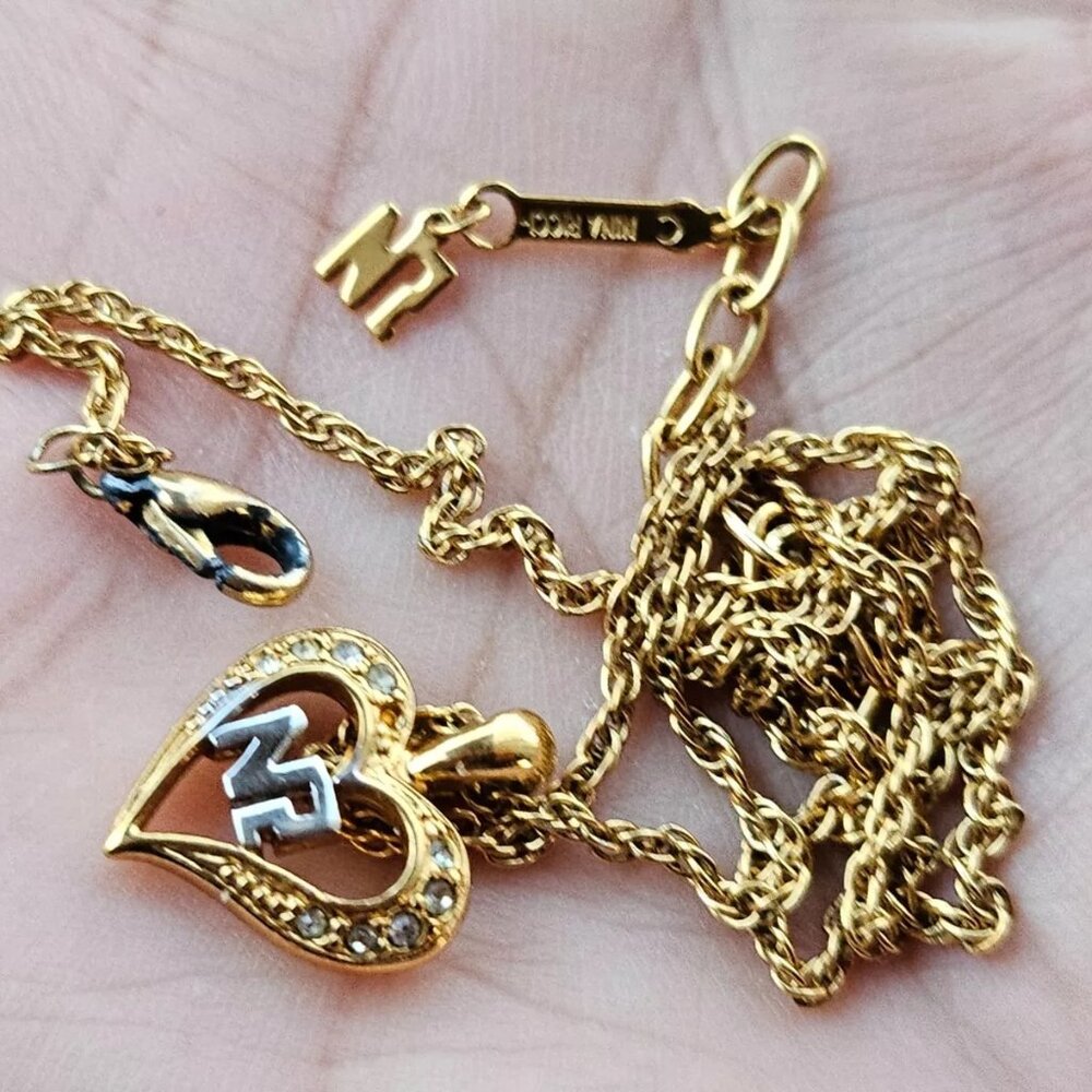 Nina Ricci Women Necklace Gold Tone Heart Shape Pendant Jewelry - Picture 10 of 11